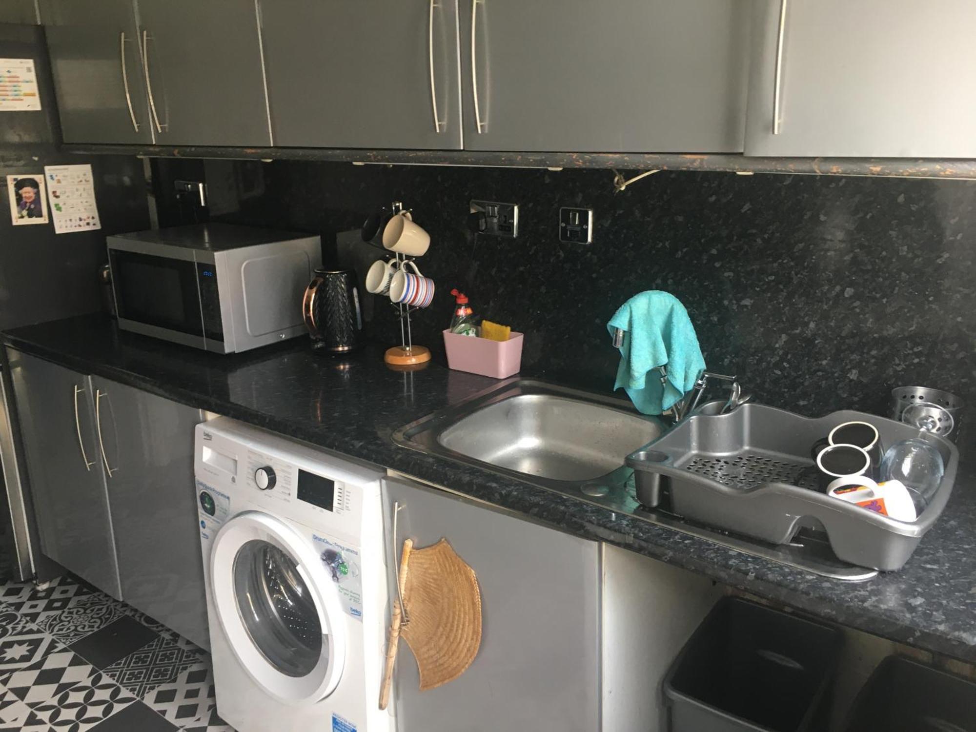 Single Room - Town & University Nearby, 24H Bus, Airport-Linked Manchester Buitenkant foto